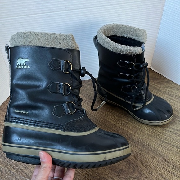 Sorel Kids Waterproof Boots Winter Snow boots Black Size 3 - Picture 1 of 10